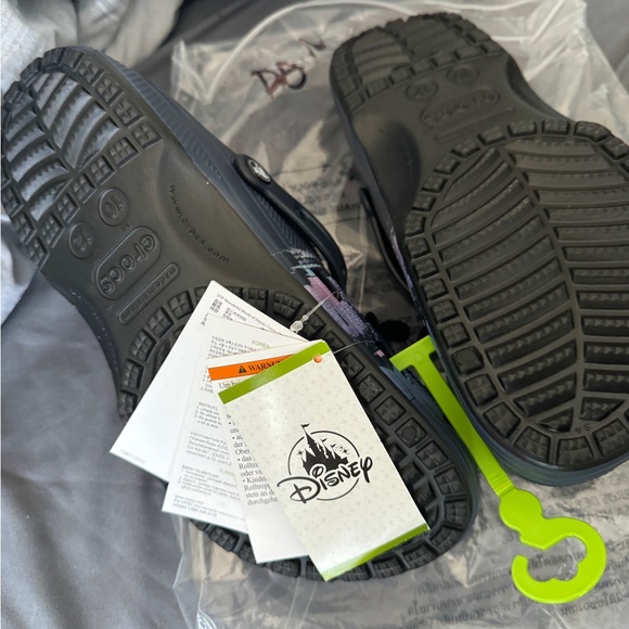 Disney Parks Tinker Bell Wonderful World of Disney 100th Crocs Purple 10M/12W - Picture 12 of 12